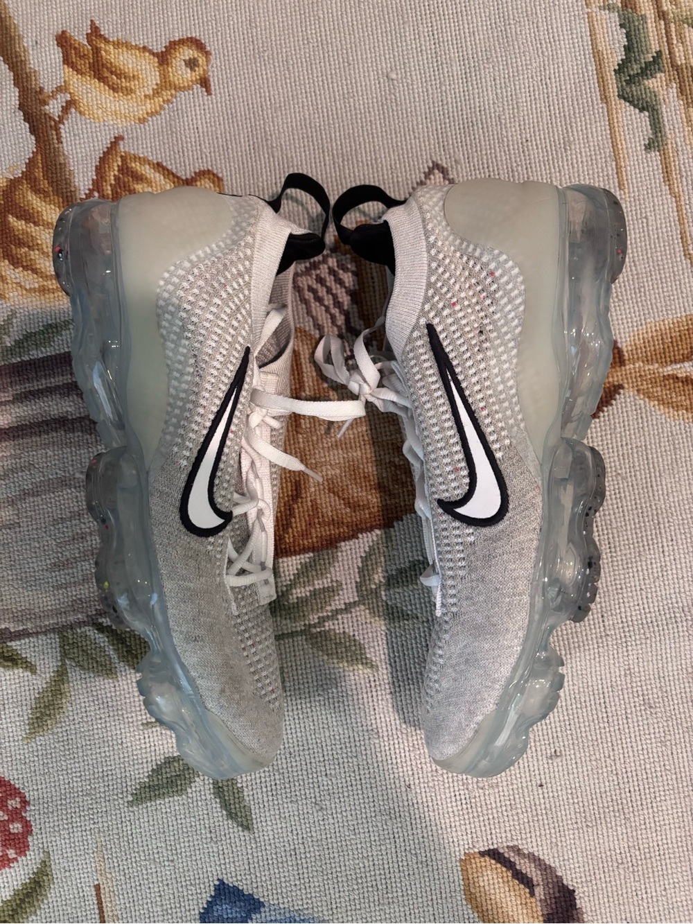 Nike VaporMax Flyknit Sneaker - White / Black